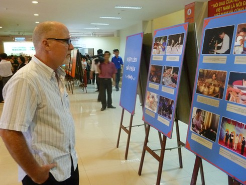 Những người Mỹ ở cuộc triển lãm nạn nhân da cam - ảnh 9