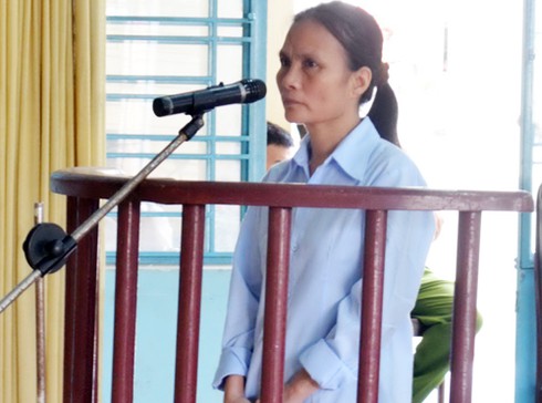 Nhân viên sàn BĐS lừa