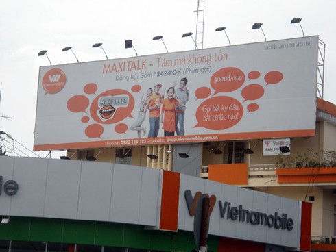 Quảng cáo phá lệnh cấm ngang nhiên giữa Đà Nẵng - ảnh 9