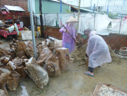 Bão số 8: Chùm ảnh Đà Nẵng chìm trong mưa lớn - ảnh 12