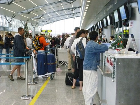 Sân bay nghìn tỷ Đà Nẵng quá tải... sớm như dự đoán - ảnh 1