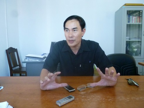 Đà Nẵng: Hiệu trưởng Trần Cao Vân gằn giọng, phủ đầu báo chí - ảnh 5