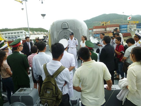Cận cảnh tàu Tự vệ biển Nhật Bản thăm Đà Nẵng - ảnh 5