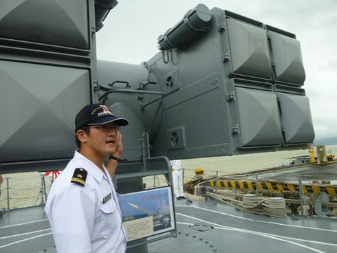 Cận cảnh tàu Tự vệ biển Nhật Bản thăm Đà Nẵng - ảnh 12