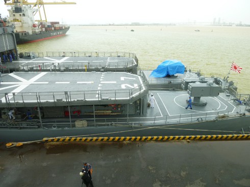 Cận cảnh tàu Tự vệ biển Nhật Bản thăm Đà Nẵng - ảnh 14