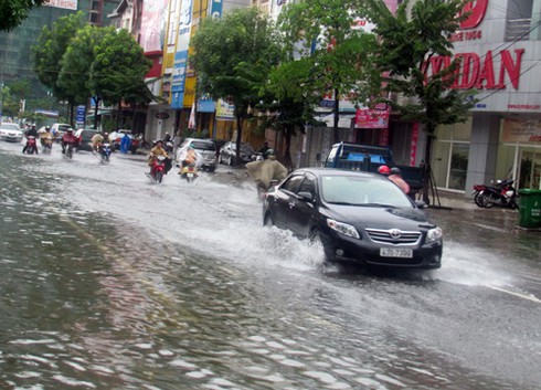 Đà Nẵng: Mưa lũ gây ngập lụt nặng từ vùng ven đến nội thành - ảnh 3