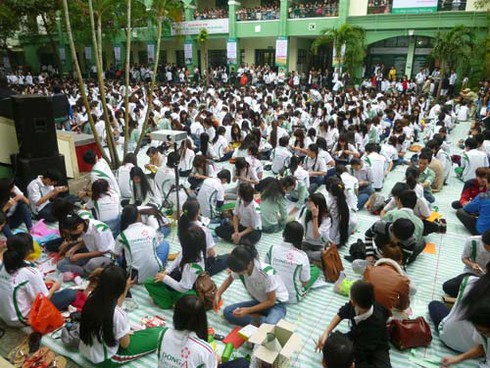 Đà Nẵng: Lập kỷ lục gói quà từ thiện nhiều nhất, nhanh nhất! - ảnh 1