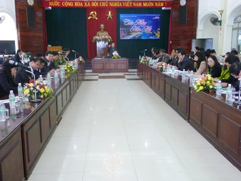 Đà Nẵng lập đường dây nóng “Năm doanh nghiệp” 2014 - ảnh 1