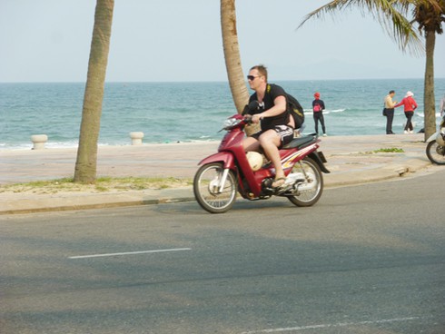 Nhiều thuyền viên nước ngoài tự gây tai nạn giao thông nghiêm trọng - ảnh 1