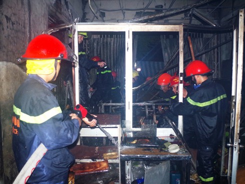 Đà Nẵng: Cháy cơ sở thư pháp lúc rạng sáng - ảnh 2