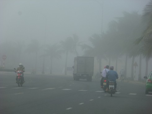 Đà Nẵng: Kỳ thú phố biển bỗng chìm trong sương mù - ảnh 4