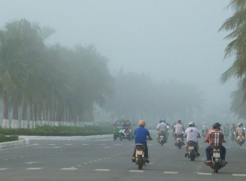 Đà Nẵng: Kỳ thú phố biển bỗng chìm trong sương mù - ảnh 3