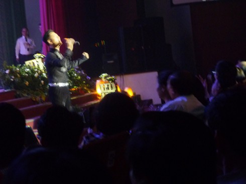 “Kỳ lạ” đêm nhạc “Gác Trịnh” ở Đà Nẵng - ảnh 12