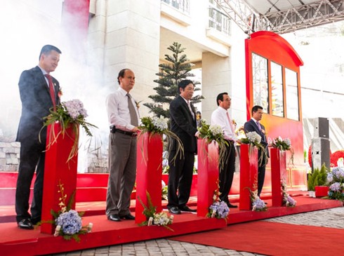 Ông Nguyễn Bá Thanh dự chuyến tàu hỏa leo núi đầu tiên tại Việt Nam - ảnh 2