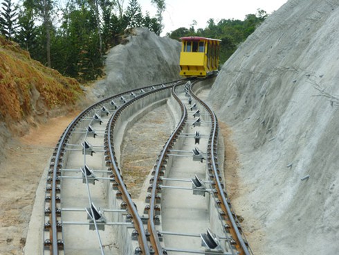 Ông Nguyễn Bá Thanh dự chuyến tàu hỏa leo núi đầu tiên tại Việt Nam - ảnh 10