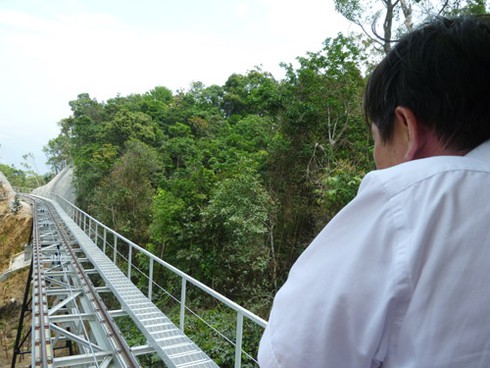 Ông Nguyễn Bá Thanh dự chuyến tàu hỏa leo núi đầu tiên tại Việt Nam - ảnh 11