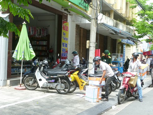 Đà Nẵng: Cá nhân vi phạm bị phạt, tổ chức vi phạm thì không? - ảnh 2