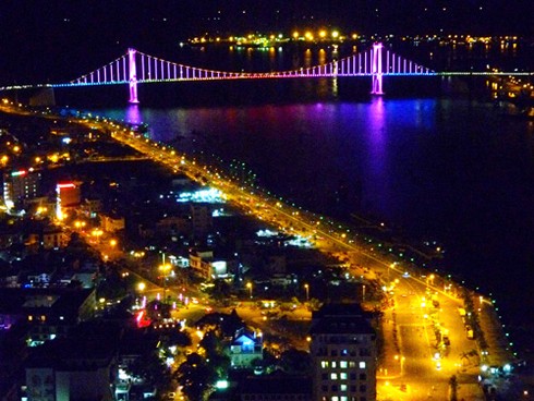 Ngắm Đà Nẵng tuyệt đẹp từ Sky bar cao nhất Việt Nam - ảnh 5