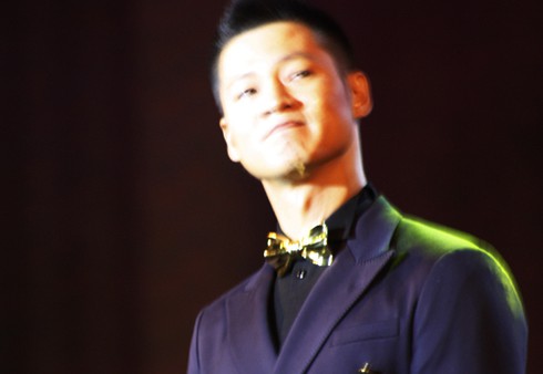 Vì sao Đức Tuấn khóc đến...