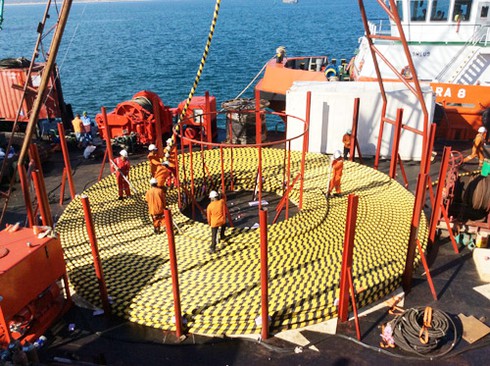 Tiếp nhận 26km cáp ngầm cấp điện lưới quốc gia cho đảo Lý Sơn - ảnh 1