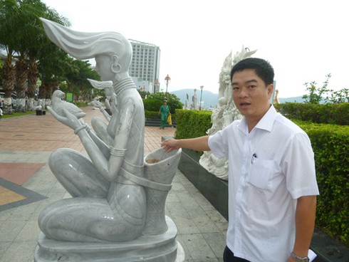 Đà Nẵng: Xóa ngay tình trạng vườn tượng nơi “phòng khách” đầy rác! - ảnh 7