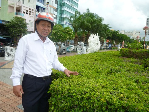 Đà Nẵng: Xóa ngay tình trạng vườn tượng nơi “phòng khách” đầy rác! - ảnh 9