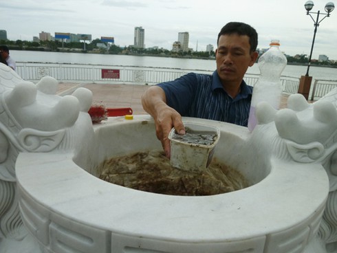 Đà Nẵng: Xóa ngay tình trạng vườn tượng nơi “phòng khách” đầy rác! - ảnh 23