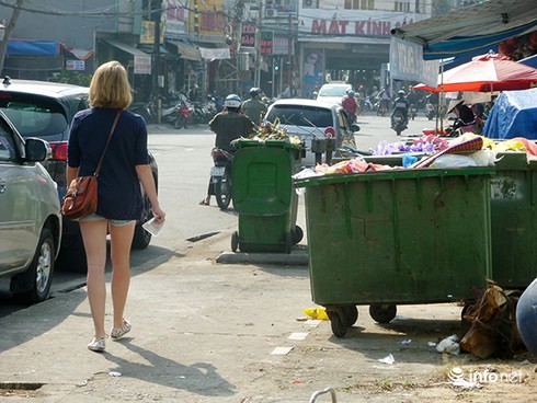 Văn minh đô thị Đà Nẵng: Những điều trông thấy mà… chướng mắt! - ảnh 1