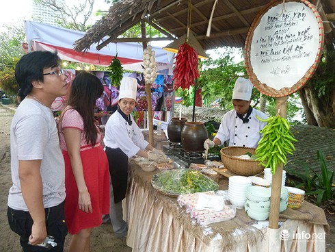 Đà Nẵng: Tổ chức ngày hội văn hóa - ẩm thực 5 nước dự thi pháo hoa quốc tế - ảnh 1