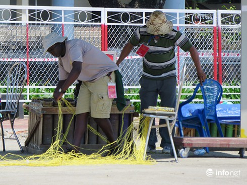 Bí mật bãi bắn của các đội thi trình diễn pháo hoa quốc tế Đà Nẵng 2015 - ảnh 22