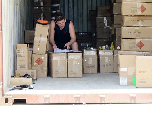 Bí mật bãi bắn của các đội thi trình diễn pháo hoa quốc tế Đà Nẵng 2015 - ảnh 11