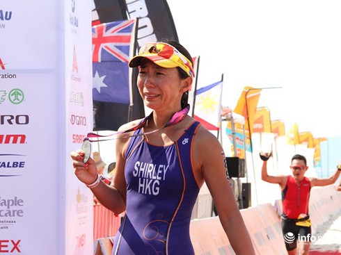 Hai VĐV Nam Phi, Thụy Sĩ vô địch cuộc đua “3 môn phối hợp” tại Đà Nẵng - ảnh 11