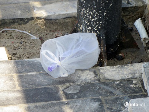 “Cầu tàu tình yêu” ở Đà Nẵng: Lãng mạn, ngộ nghĩnh và… nguy cơ! - ảnh 24