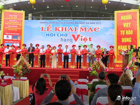 63% người tiêu dùng xác định ưu tiên dùng hàng Việt - ảnh 1