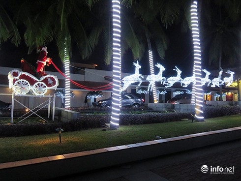 Đà Nẵng: Furama Resort rực sáng trong lễ thắp sáng cây thông Noel 2015 - ảnh 3