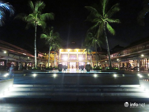 Đà Nẵng: Furama Resort rực sáng trong lễ thắp sáng cây thông Noel 2015 - ảnh 4