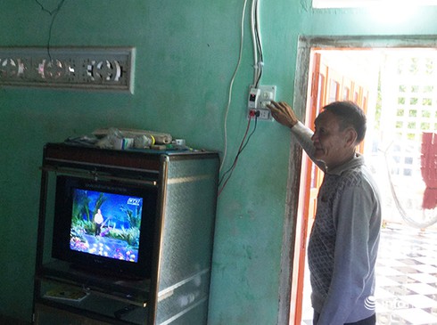Điện đã bừng sáng trên quê hương của Hải đội Hoàng Sa - ảnh 3
