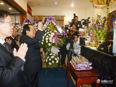 Đọc lại những dòng của lãnh đạo Đảng, Nhà nước trong sổ tang ông Nguyễn Bá Thanh - ảnh 10