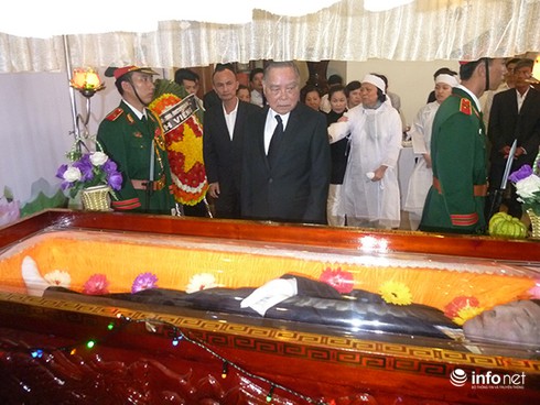 Đọc lại những dòng của lãnh đạo Đảng, Nhà nước trong sổ tang ông Nguyễn Bá Thanh - ảnh 8