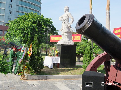Đà Nẵng: Hàng trăm người dâng hương Danh tướng Nguyễn Tri Phương - ảnh 3