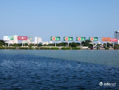 Đà Nẵng: Điều chỉnh hệ thống bảng quảng cáo dọc bờ sông Hàn - ảnh 1