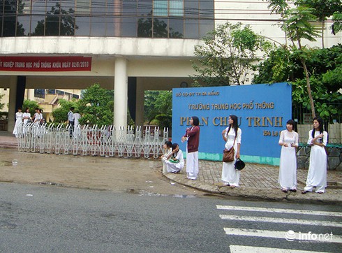 Đà Nẵng: Học sinh đăng ký vào lớp 10 trường Phan Châu Trinh gần gấp đôi chỉ tiêu - ảnh 1