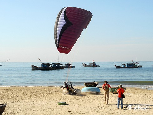 Giải dù lượn “Bay trên Tiên Sa”: Tai nạn
