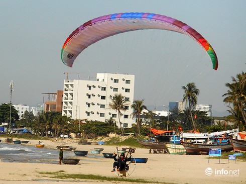 Giải dù lượn “Bay trên Tiên Sa”: Tai nạn