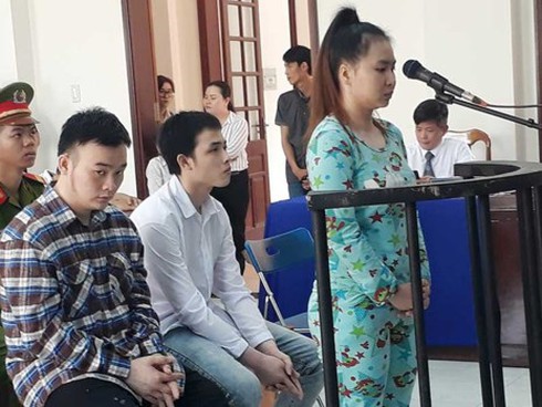 Luật sư hỏi cả mật khẩu Facebook của bị cáo - ảnh 1