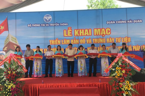 Triển lãm chủ quyền Hoàng Sa, Trường Sa tại Bộ Tư lệnh Vùng 2 Hải quân - ảnh 1