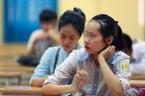 Cuộc đua chuyển cấp của trẻ sinh năm dê vàng con thi bố mẹ ngồi trên lửa