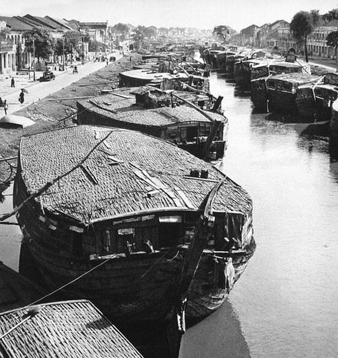 Thuyền buôn trên kênh rạch Sài Gòn Thế kỷ XIX