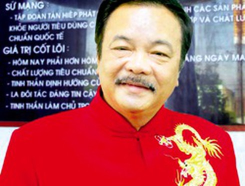 Dr Thanh với thương hiệu trà thảo mộc Dr Thanh.