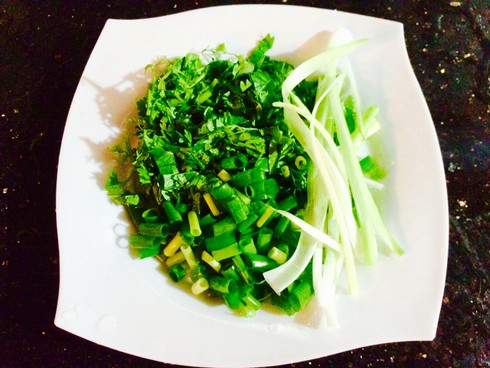 Cách nấu miến thịt gà, mọc viên nhanh gọn, đơn giản - ảnh 2